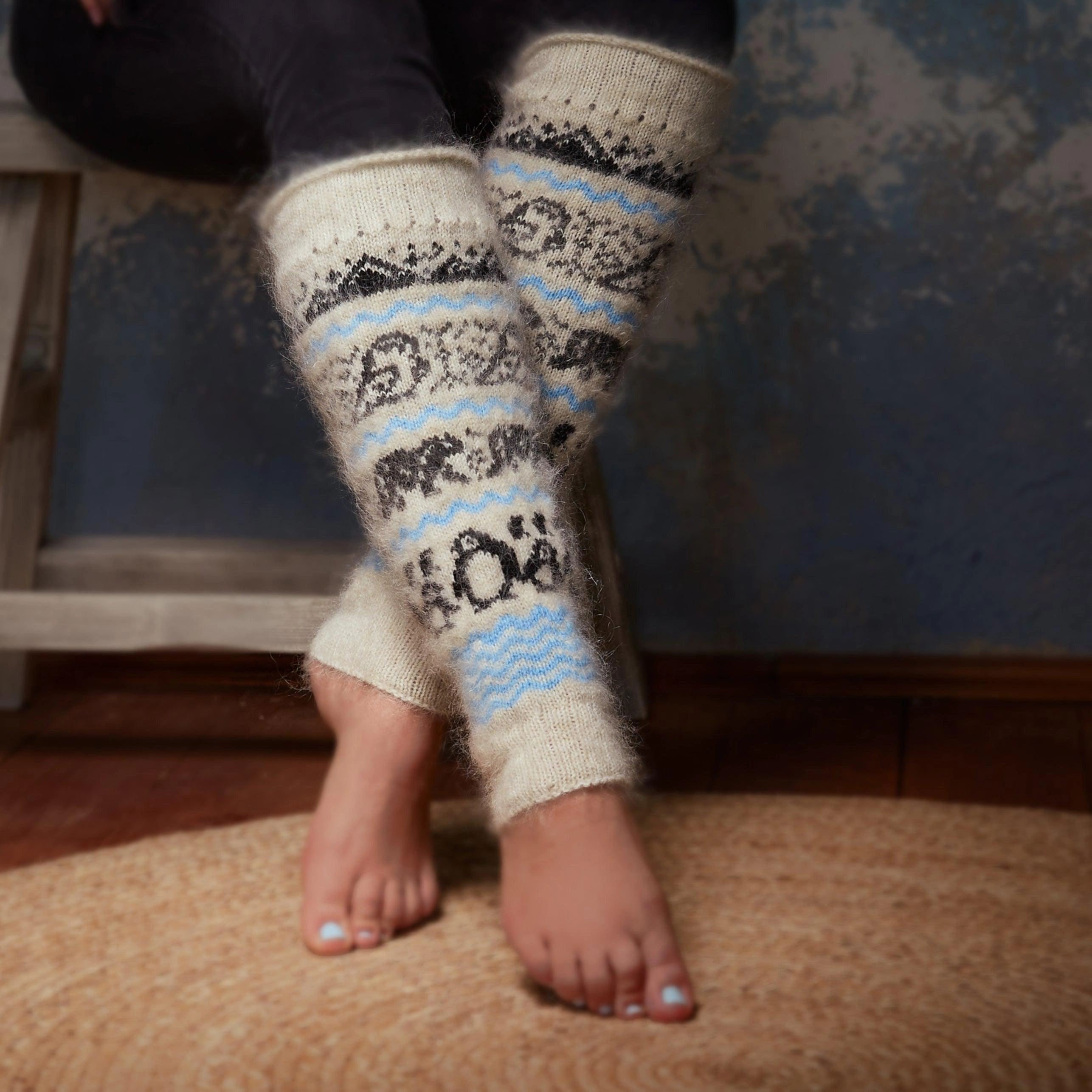 Cozy Arctic Goat Wool Leg Warmers – Keep Your Legs toasty Warm!