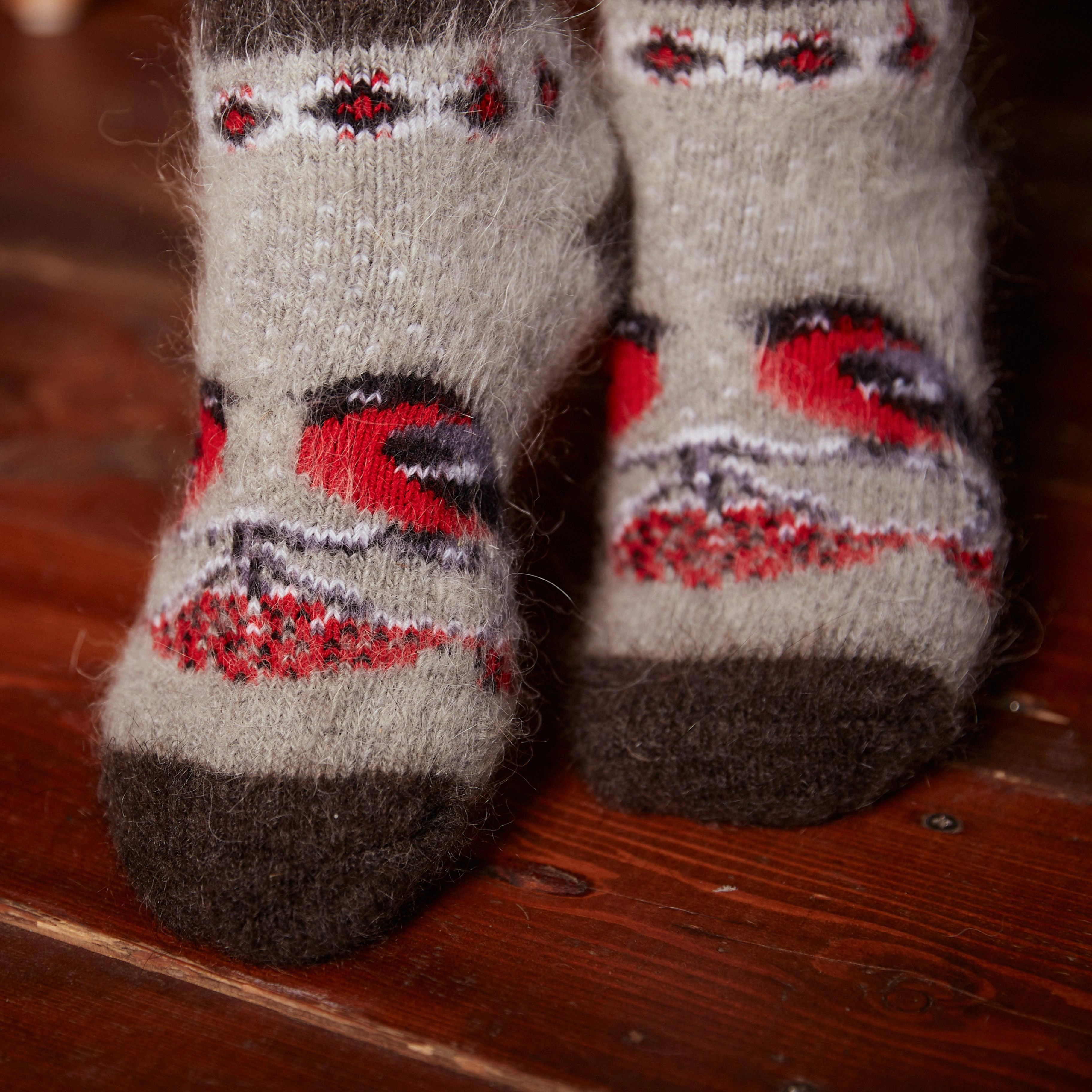 Cozy Birds & Berries Wool Socks – Unisex Comfort for Every Step.